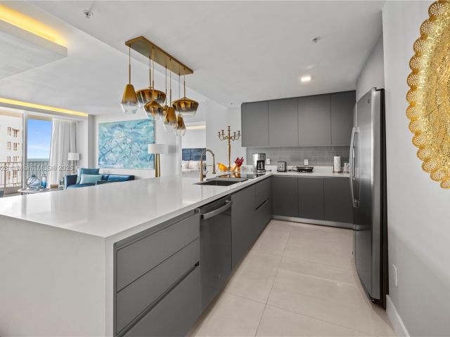 Продажа квартиры #2203 - фото 6150610