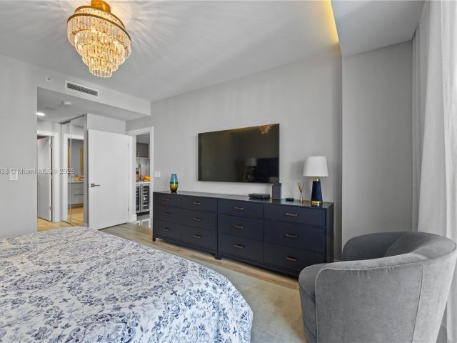 Продажа квартиры #2203 - фото 6150621