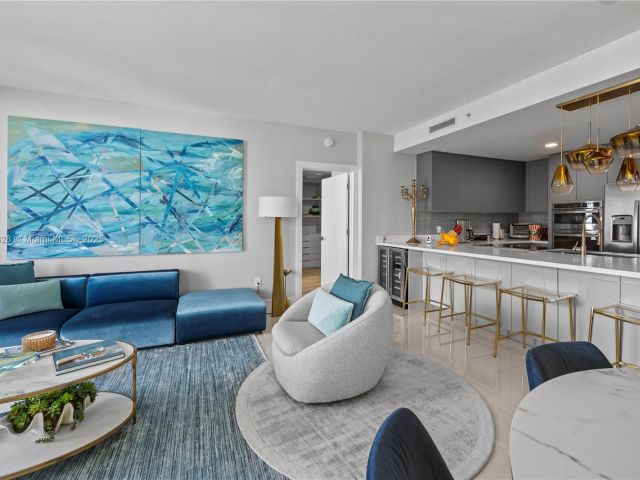 Продажа квартиры #2203 - фото 6150623