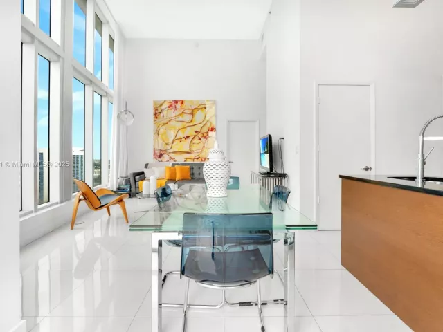 Продажа квартиры #4004 - фото 6171765