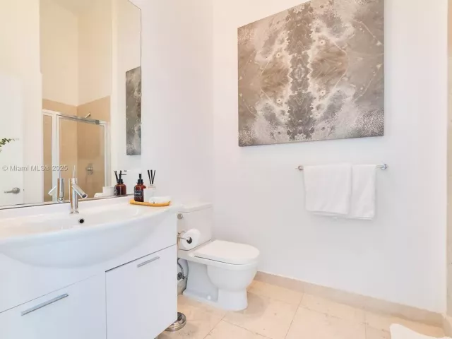 Продажа квартиры #4004 - фото 6171750