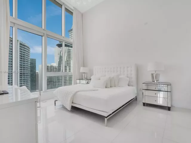 Продажа квартиры #4004 - фото 6171756