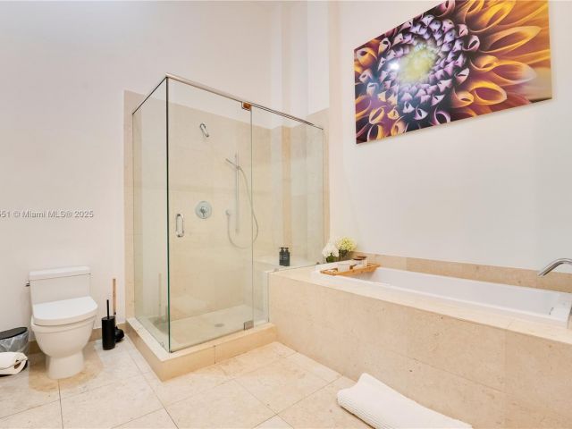 Продажа квартиры #4004 - фото 6171754