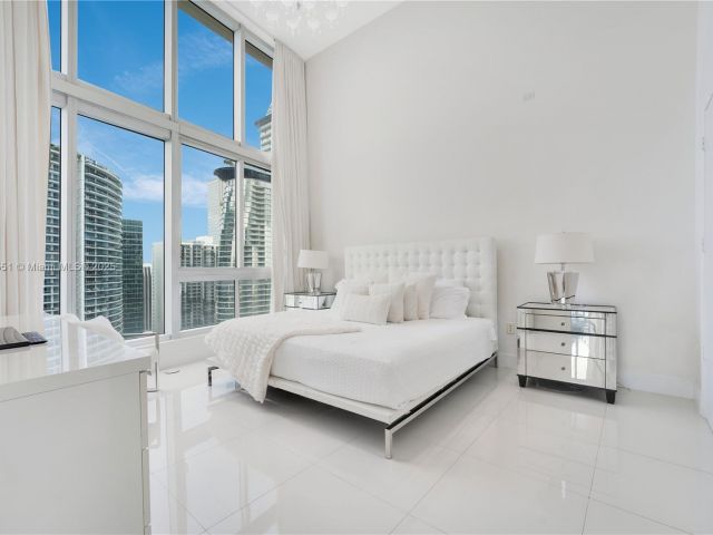 Продажа квартиры #4004 - фото 6171756