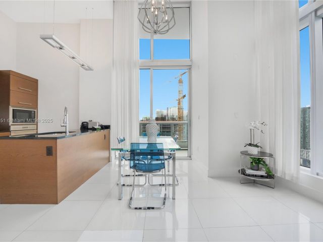 Продажа квартиры #4004 - фото 6171757