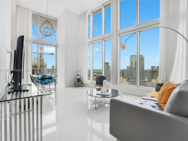 Продажа квартиры #4004 - фото 6171760