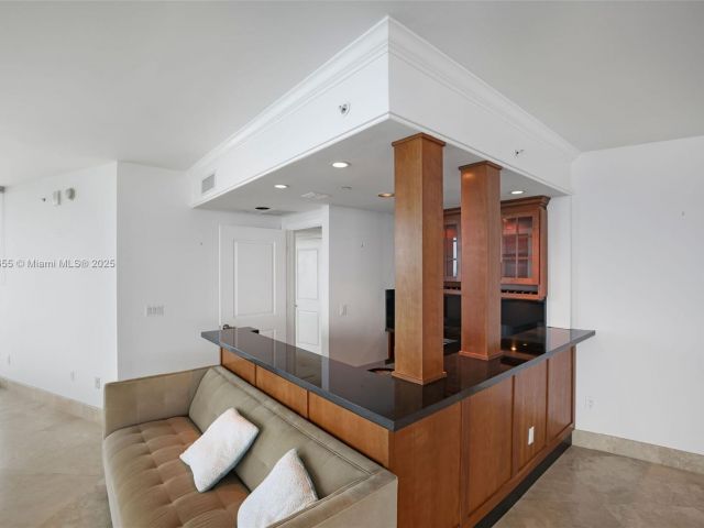 Продажа квартиры #2708 - фото 6143986