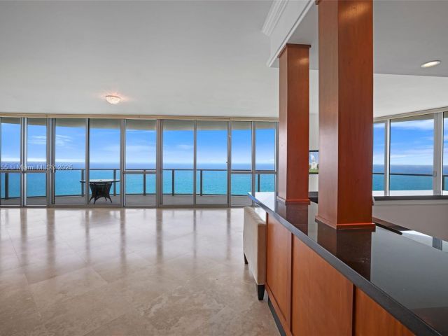 Продажа квартиры #2708 - фото 6143988