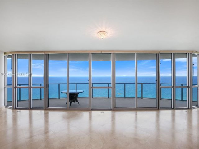 Продажа квартиры #2708 - фото 6143992