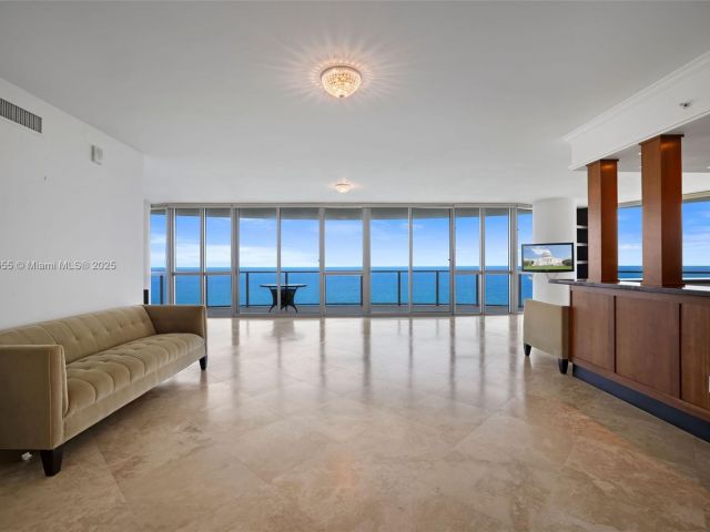 Продажа квартиры #2708 - фото 6143994