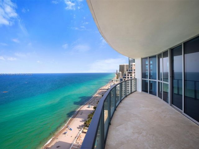 Продажа квартиры #2708 - фото 6143997