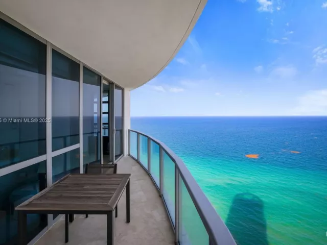 Продажа квартиры #2708 - фото 6143995