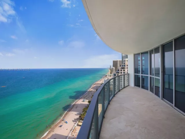 Продажа квартиры #2708 - фото 6143997