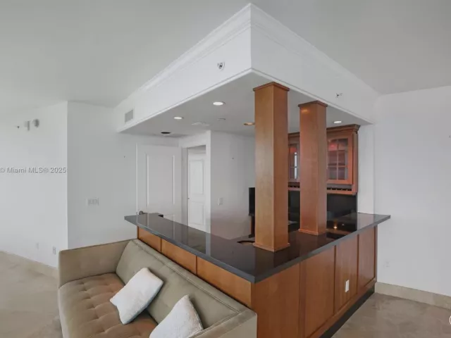 Продажа квартиры #2708 - фото 6143986