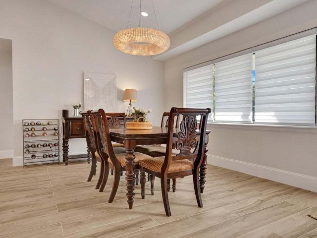 Продажа дома по адресу 1107 SE 13th Court - фото 6184476