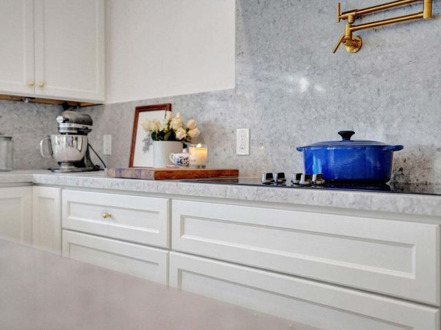 Продажа дома по адресу 1107 SE 13th Court - фото 6184479