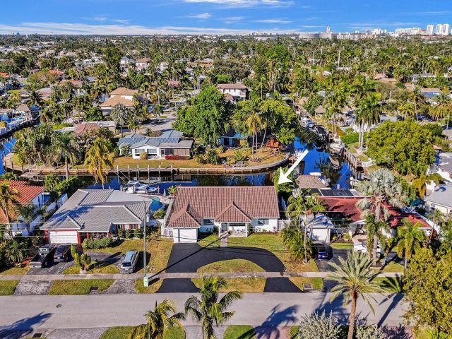 Продажа дома по адресу 1107 SE 13th Court - фото 6184491