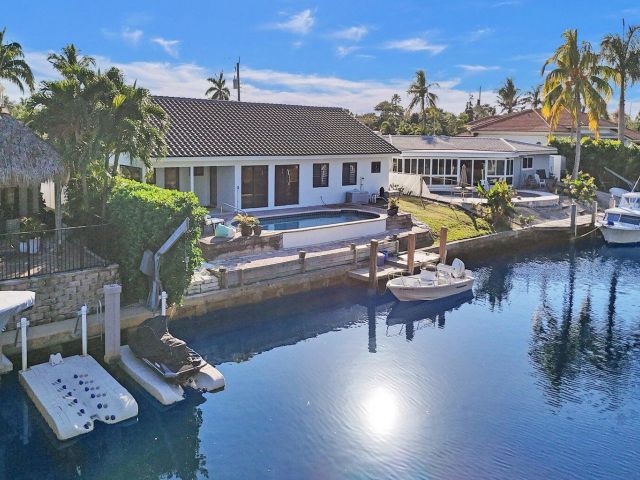 Продажа дома по адресу 1107 SE 13th Court - фото 6184492