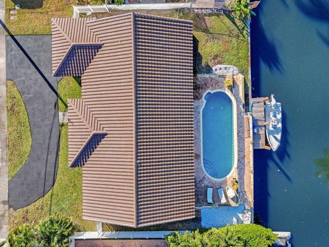 Продажа дома по адресу 1107 SE 13th Court - фото 6184493