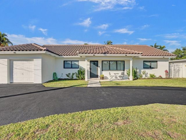 Продажа дома по адресу 1107 SE 13th Court - фото 6184495