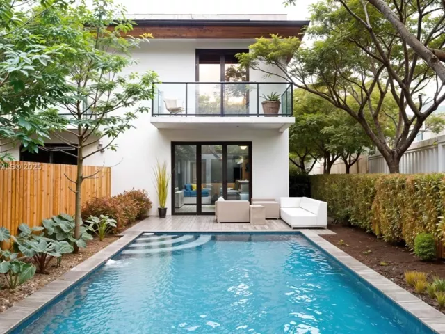 Продажа дома по адресу 536 NW 23rd Ct - фото 7542092