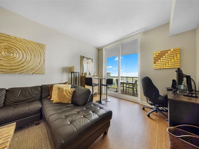 Продажа квартиры #1809 - фото 6173185