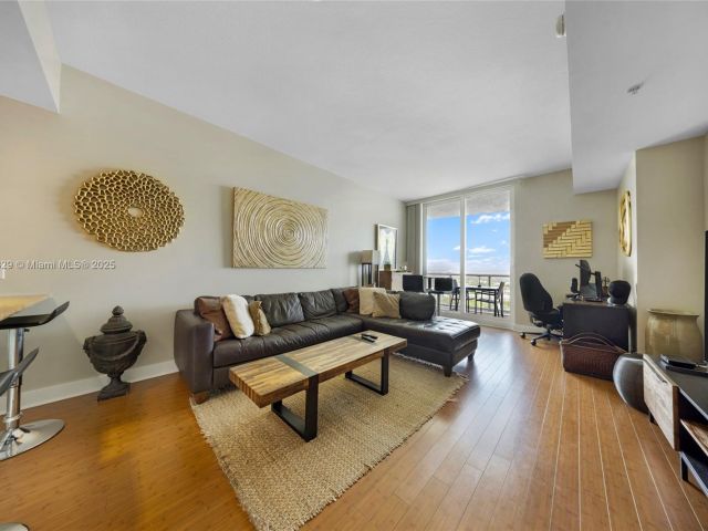 Продажа квартиры #1809 - фото 6173186