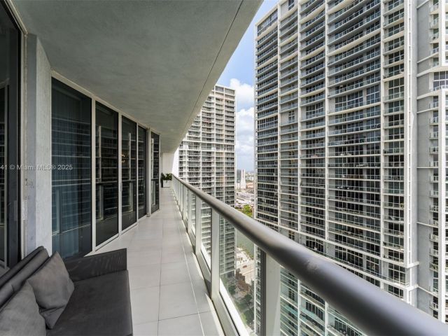 Продажа квартиры #3604 - фото 6146782