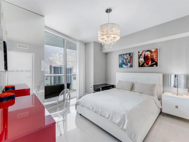 Продажа квартиры #3604 - фото 6146785