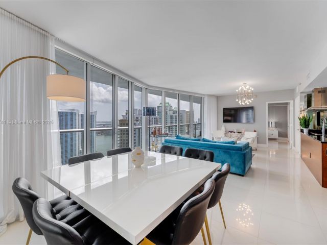 Продажа квартиры #3604 - фото 6146798