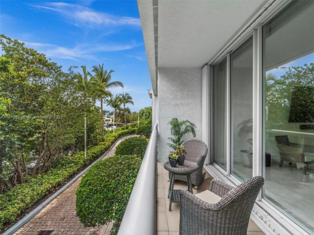 Продажа дома по адресу 16500 Collins Ave TH-10 - фото 6145246