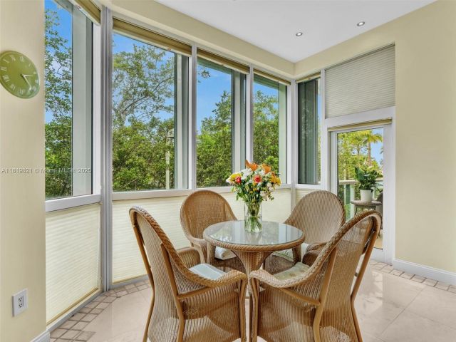 Продажа дома по адресу 16500 Collins Ave TH-10 - фото 6145253