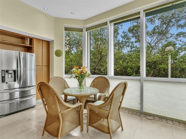 Продажа дома по адресу 16500 Collins Ave TH-10 - фото 6145254