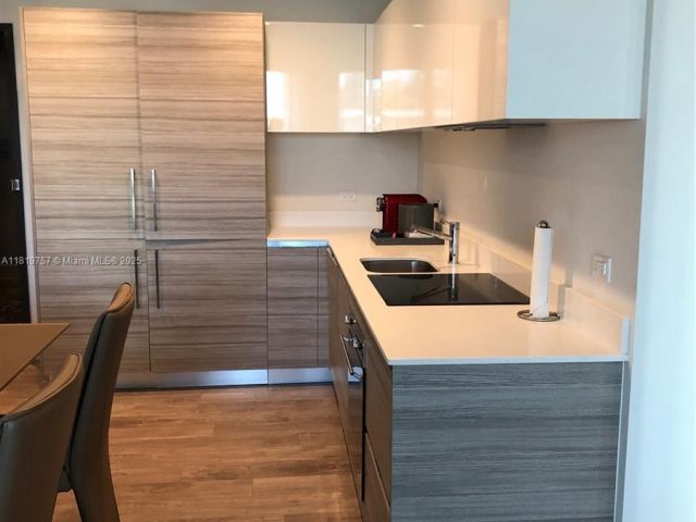 Продажа квартиры #N207 - фото 6145743