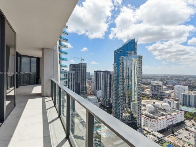 Продажа квартиры #4401 - фото 6147321