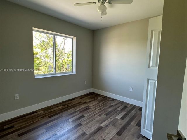 Дом в аренду по адресу 730 NW 2nd Ave 0 - фото 6145211