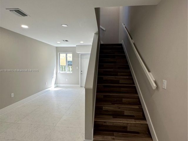 Дом в аренду по адресу 730 NW 2nd Ave 0 - фото 6145221