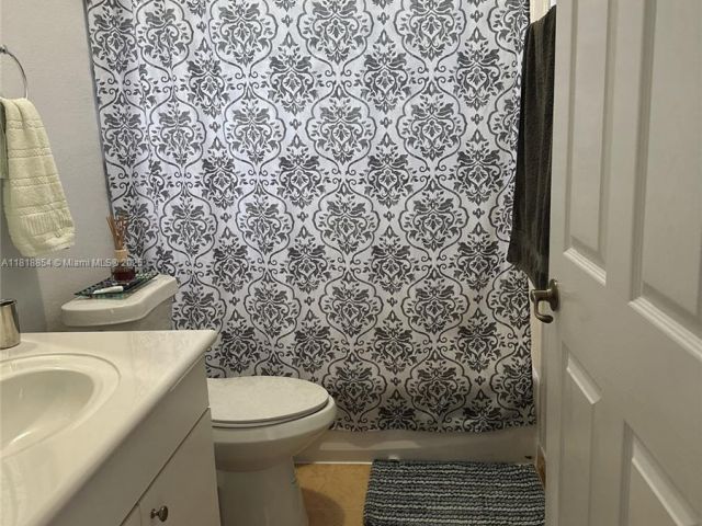 Продажа дома по адресу 16419 SW 84th St - фото 6236713