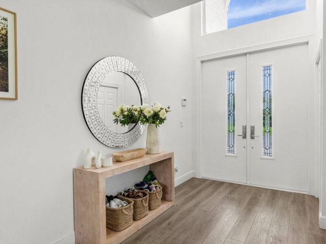 Продажа дома по адресу 5850 NW 42nd Terrace - фото 6145843