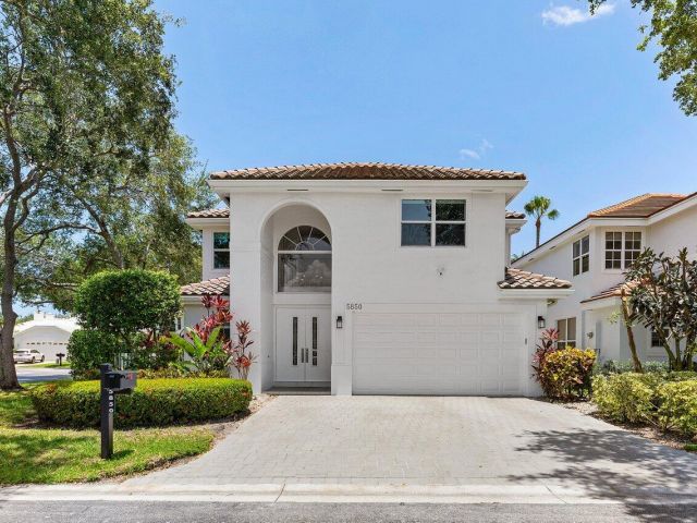 Продажа дома по адресу 5850 NW 42nd Terrace - фото 6145847