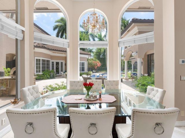 Продажа дома по адресу 16467 Brookfield Estates Way - фото 6214196