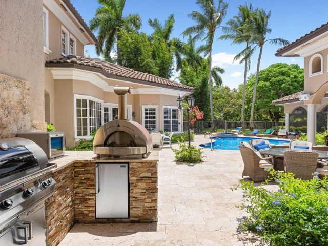 Продажа дома по адресу 16467 Brookfield Estates Way - фото 6214200