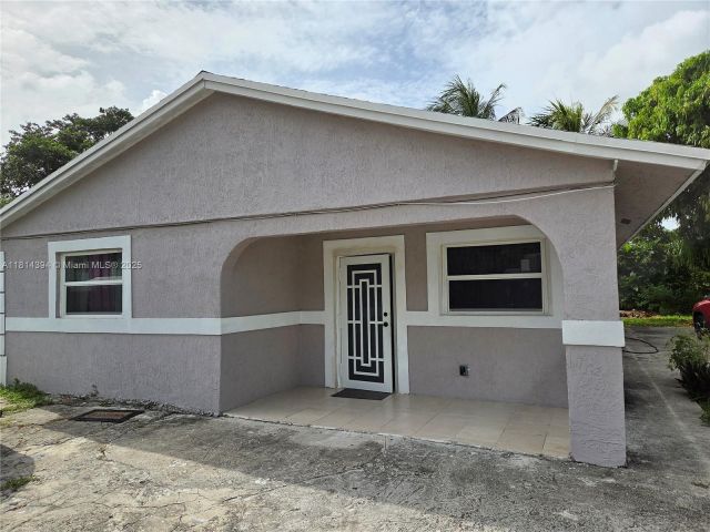 Продажа дома по адресу  - фото 6145406