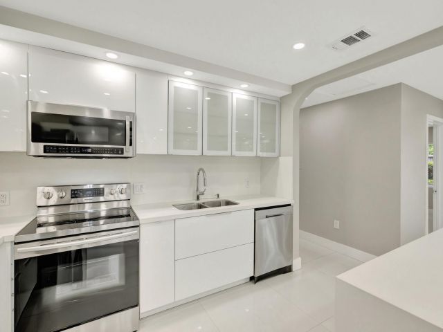 Продажа дома по адресу 3047 Arthur Ter - фото 6158994