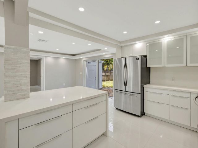 Продажа дома по адресу 3047 Arthur Ter - фото 6158996