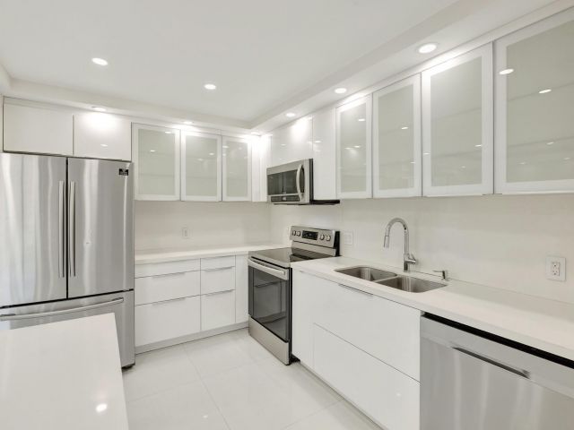 Продажа дома по адресу 3047 Arthur Ter - фото 6158998