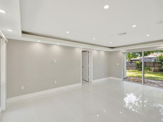 Продажа дома по адресу 3047 Arthur Ter - фото 6159003