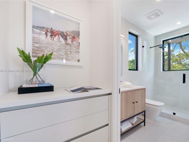 Продажа дома по адресу 4110 Park Ave - фото 6178508