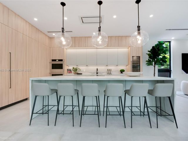 Продажа дома по адресу 4110 Park Ave - фото 6178517