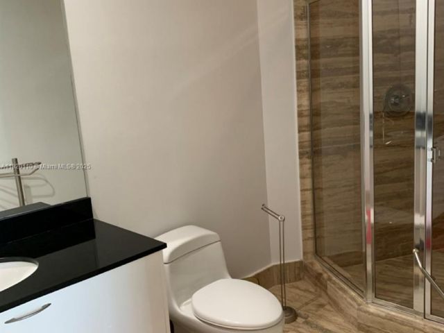 Квартира в аренду номер3203 - фото 6147954